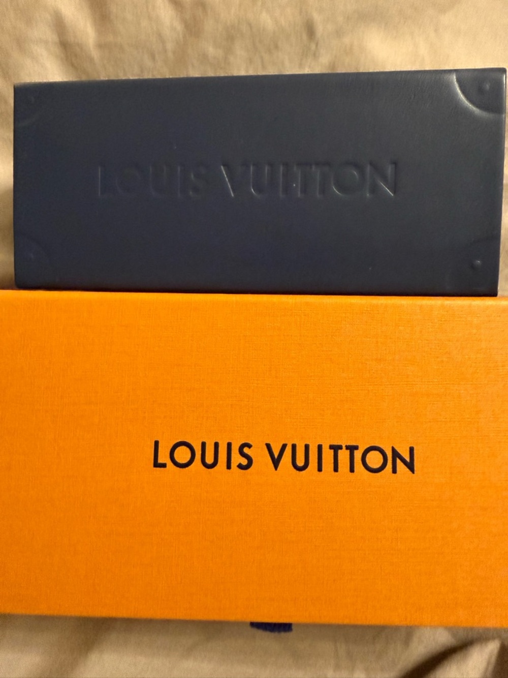 Louis Vuitton LV Edge Black Gold Cat-Eye Sunglasses - Picture 6 of 9